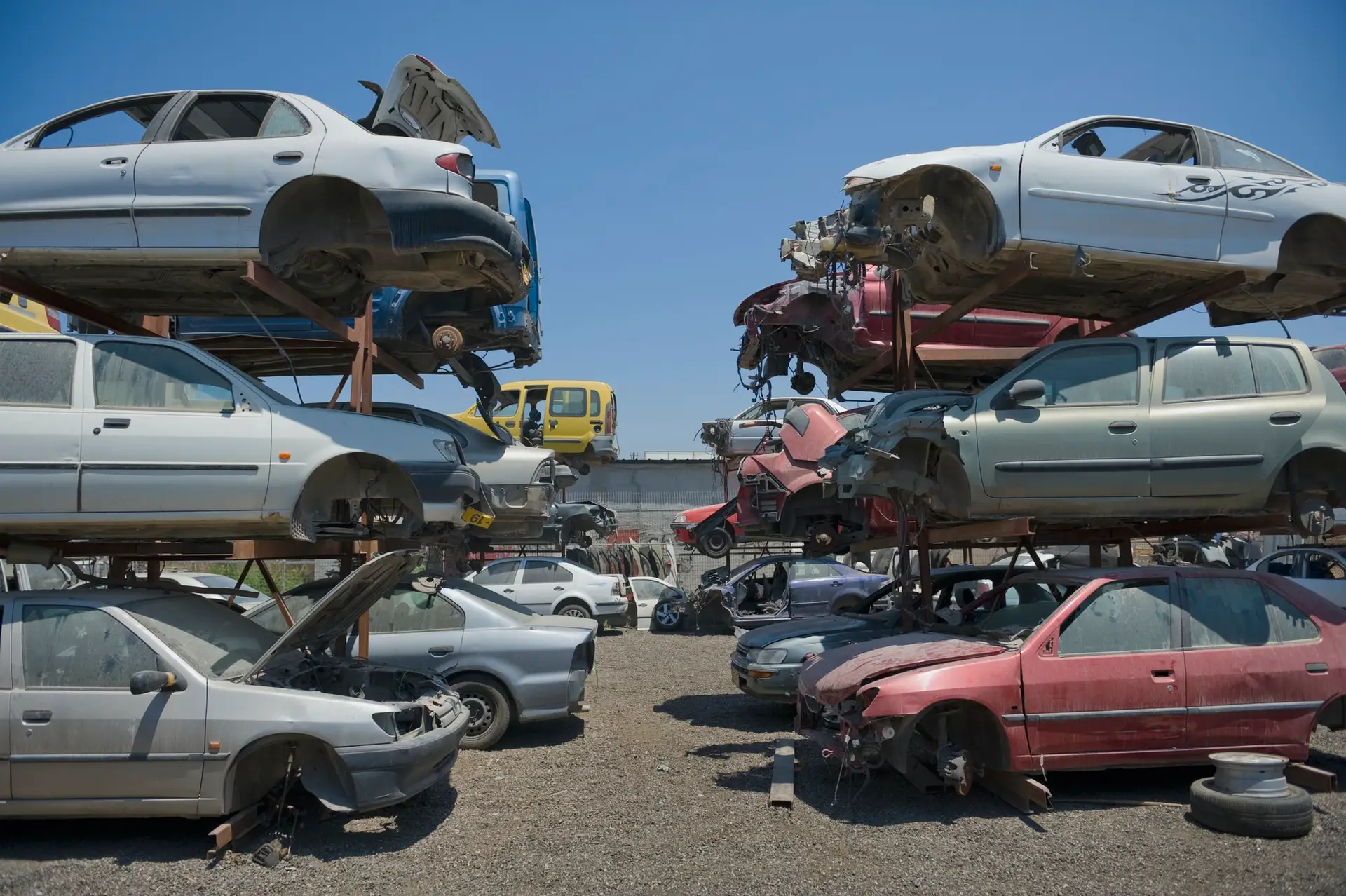 Some Easy Ideas On How To Get Rid Of Junk Cars 45039,Shot of Junkyard Cars