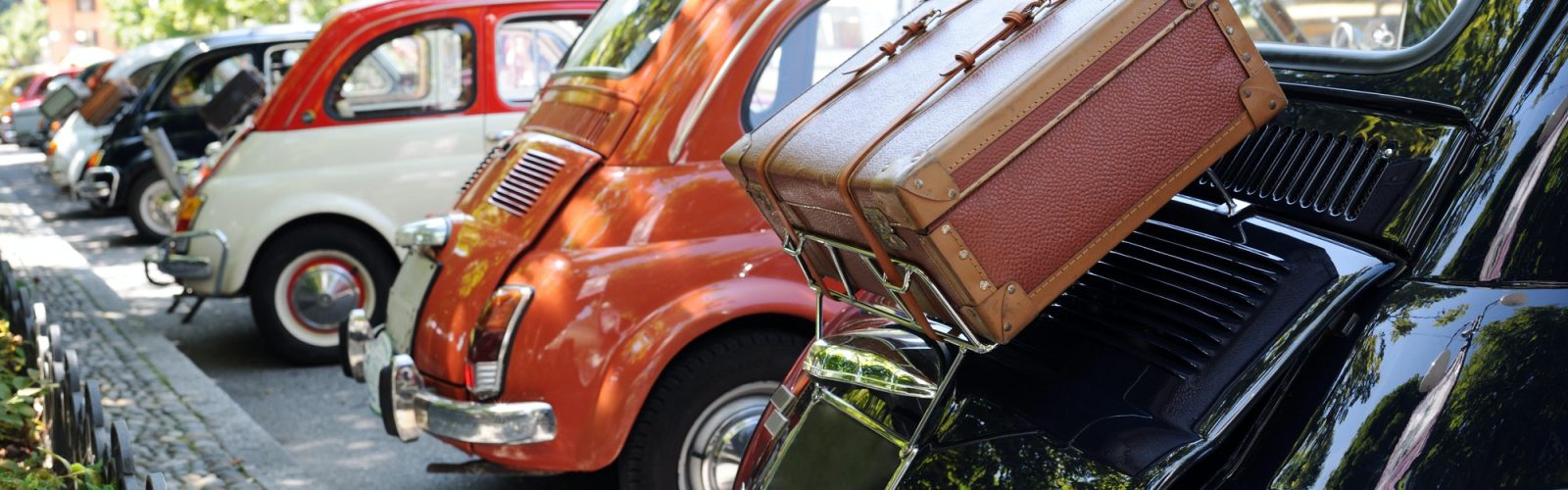 Navigating Twin Cities' Show Car Hauling: Ensuring a Smooth Ride for Your Prized Possession retro cars exhibition