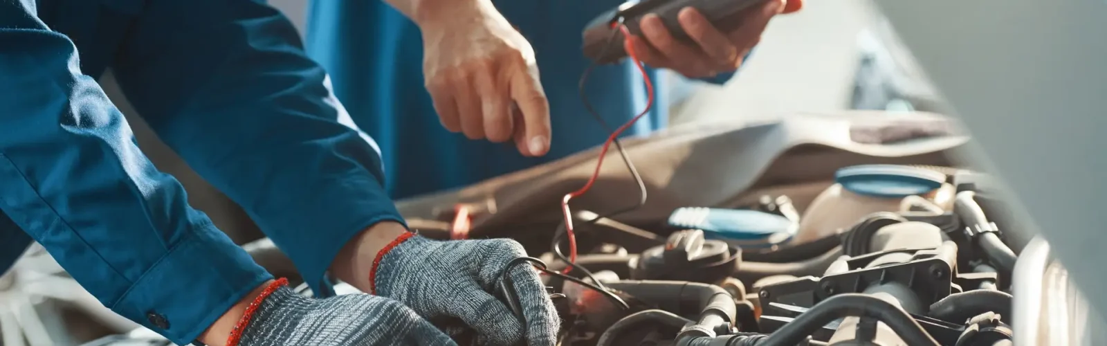 Roadside Battery Replacement Testing car battery